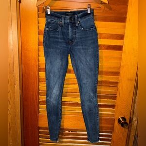 Lucky Brand Skinny Jeans - womens size 0/25